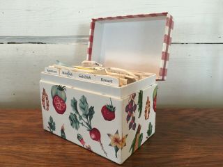 Vintage Waverly C.  R.  Gibson Cardboard Recipe Box With Recipes Holds 4 X 6 Cards
