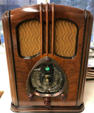 , 1938 Zenith " Walton " 12 - S - 232 Shutter Dial Tombstone Radio