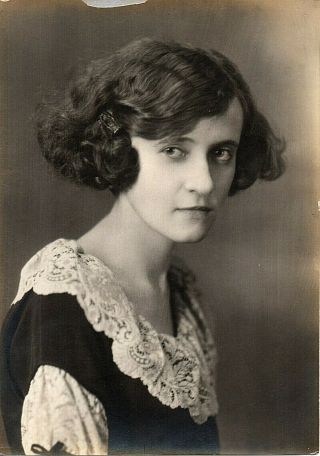 61683.  Portrait Photo Of Young Woman With Bobbed Hair Intense Ca 1920