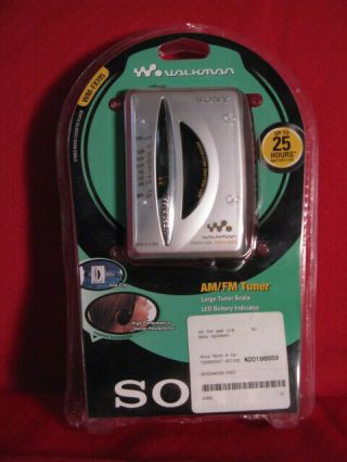 Sony Walkman Am/fm Tuner Wm - Fx195 Mega Bass Headphones