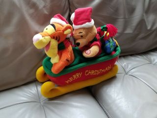 1999 Disney Winnie The Pooh & Tigger Christmas Sled Animated Singing 13 - 1/2 "