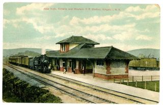 Kingston Ny - O&w Railroad Station & Train - Postcard
