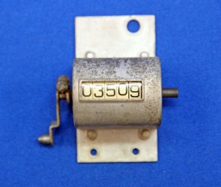 Wurlitzer 1015 / 1080 Mechanism Counter With Mounting Plate