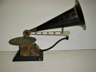 Standard Talking Machine Open Phonograph,  Columbia Au Type