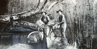 1928 B/w Photograph.  Men With Bicycles At River Mulungushi.  Rhodesia/ Africa 21