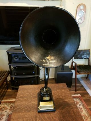 Magnavox Radio R - 3 Speaker Horn