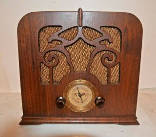 Scarce Art Deco Majestic Wood Cathedral Radio Receiver W/twin Globe Dial