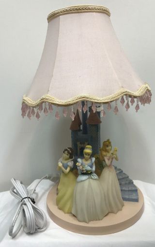 Hampton Bay Disney Princesses Lamp & Shade Snow White Cinderella Aurora