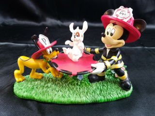 Disney Mickey Mouse Pluto Firemen Figurine Safe & Secure / Mickey To The Rescue