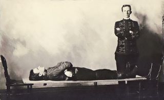 18 - 1900s Creepy/weird/strange Circus/freak/side/magic Show Escape Artists Photo