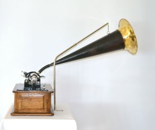 EDISON TRIUMPH CYLINDER PHONOGRAPH WITH HORN & 20 CYLINDERS - SHIPS WORLDWIDE 2