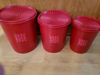 Vtg TUPPERWARE Red 6 - Pc Servelier CANISTER SET 3 Containers,  3 Lids Quilt Pattern 2