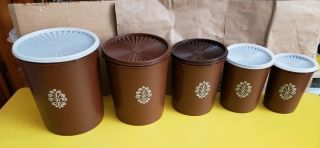 Set Of 5 Vintage Tupperware Nesting Canisters With Lids