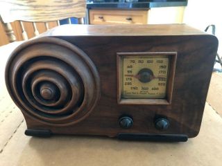 Emerson Ingraham Art Deco Bullseye Wood Tube Radio Ax - 212 In