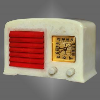 Fada 5f50 Catalin Radio - Alabaster With " Cherry " Red Grille Art Deco