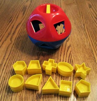 Vintage Tupperware Shape - O - Ball Sorter Toy Learning Puzzle 100 Complete