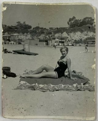 Busty Sexy Cheesecake Woman Posed On Beach,  Barefoot,  Vintage Photo Snapshot
