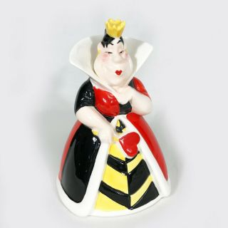 Vintage Disney Queen Of Hearts Figurine 5 1/4 " Ceramic Japan Alice In Wonderland