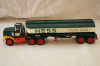 Hess 1978 Toy Tanker Truck