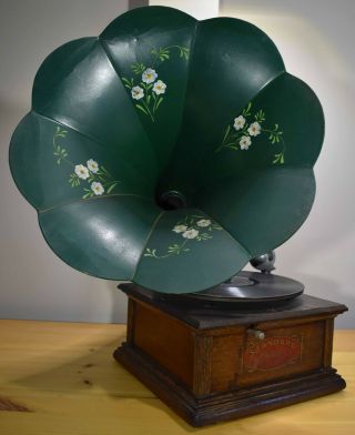 Standard Model A Talking Machine Phonograph Disc 78 Rpm Outside Tulip Horn