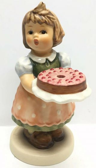 Goebel Hummel Figurine 440 Birthday Candle Girl W/cake Tmk 6
