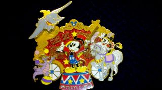 Disney Pin 2012 Walt Disney World Mickey 
