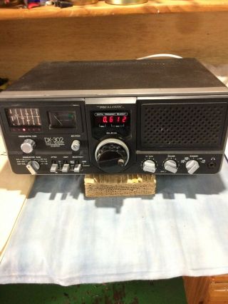 Communications Receiver.  Realistic Dx 302.