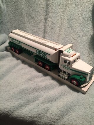 Hess Gasoline Toy Tanker Truck Nos Box Lights And Sounds W/ Battery