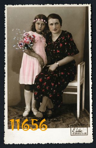 Orig.  Hand Colored Photograph,  Mother And Doughter W Flowers By Elite 1930’s