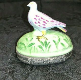 Chanill Pewter Base Limoges Trinket Box (peint Main) With Pigeon In Grass France