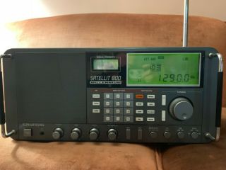 Grundig Satellit 800 Millennium Shortwave Radio (am/fm/sw/mw).