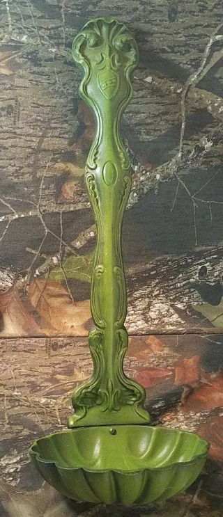 Vintage Large Avocado Green Ladle Spoon Wall Hanging Metal Retro Plant Decor Di