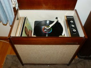 Sleek Restored Mid - Century Columbia Hi - Fi Phonograph W Matching Speaker Cabinet