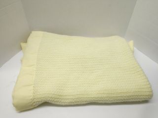 Vintage Carters Yellow Waffle Weave Thermal Baby Blanket Nylon Acrylic 57 X 40