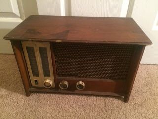 Antique Zenith Long Distance Radio