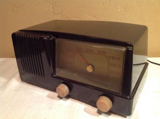 Vintage General Electric Bakelite Cabinet Tube Type AM Radio Model 400 - 2
