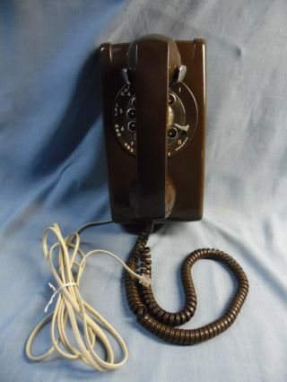 Vintage Itt Chocolate Brown Rotary Modular Wall Phone Well