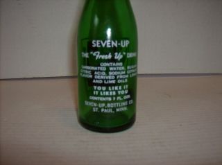 Vintage 7Up Girl Fresh Up St Paul Minn Minnesota 7 oz Bottle Glass 3