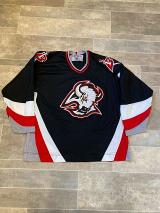 Vintage 90s Nhl Buffalo Sabres Ccm Goat Head Hockey Jersey Size Large Blackred