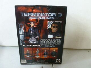 Gentle Giant Terminator 3 T - 850 Battle Light Up Bust 2