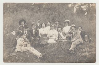 1910s Group Of Women And Men In Old Dress Fashion Female Lady Old Photo