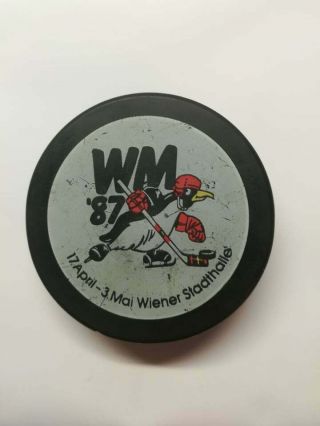 World Championship 1987 Vintage Hockey Puck