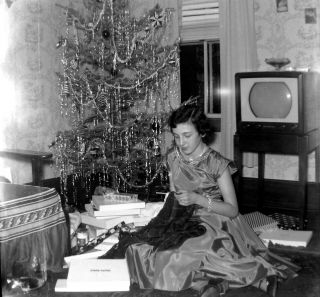 Sq375 Photo Negative 2 1/4 " 1950s ? Christmas Tree Girl Dress
