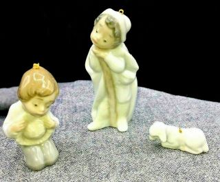 Lladro Mini Shepherds Nativity Christmas Ornaments - 5809