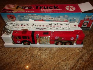 Texaco Aerial Tower Fire Truck 95th Anniversary Edition 1997