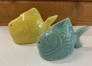 Vintage Ceramic Chicken Of The Sea Fish Salt & Pepper Shakers Yellow And Blue