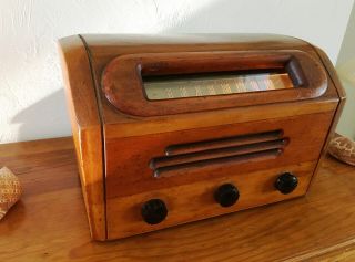 Vintage 1947 Rca Victor Model 66x13 Solid Wood Tube Radio,  Perfect