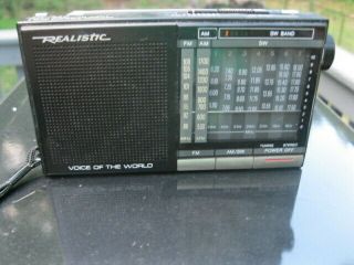 Vintage Realistic Dx - 342 Fm/fm Stereo Am/sw 9 Band Portable Radio Receiver