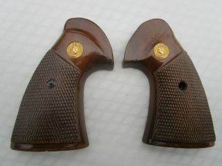 Factory Vintage Walnut Grips For Colt Python With Screw