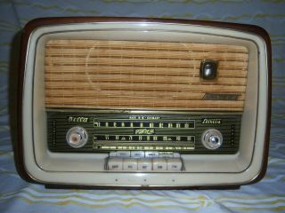 Vintage Fonovox Loewe Opta Bella Luxus Am Fm Sw Radio Model 05711w Germany